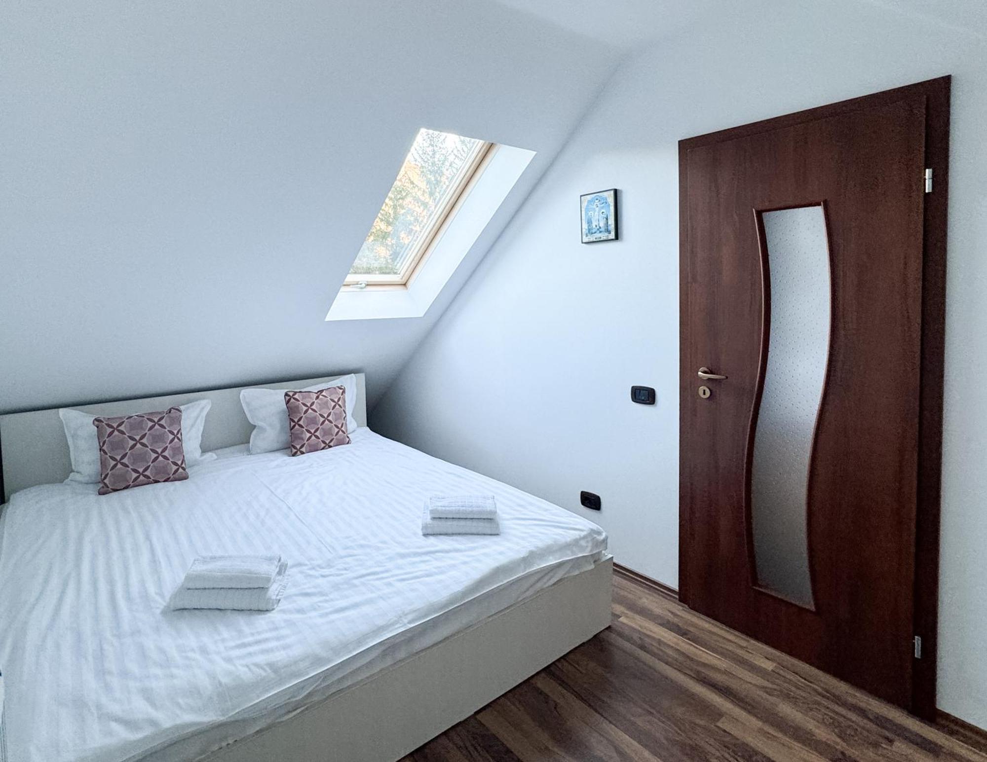 Impala Sinaia - Gazelle Apartment Bagian luar foto